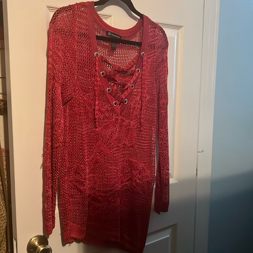 INC RED medium sheer top